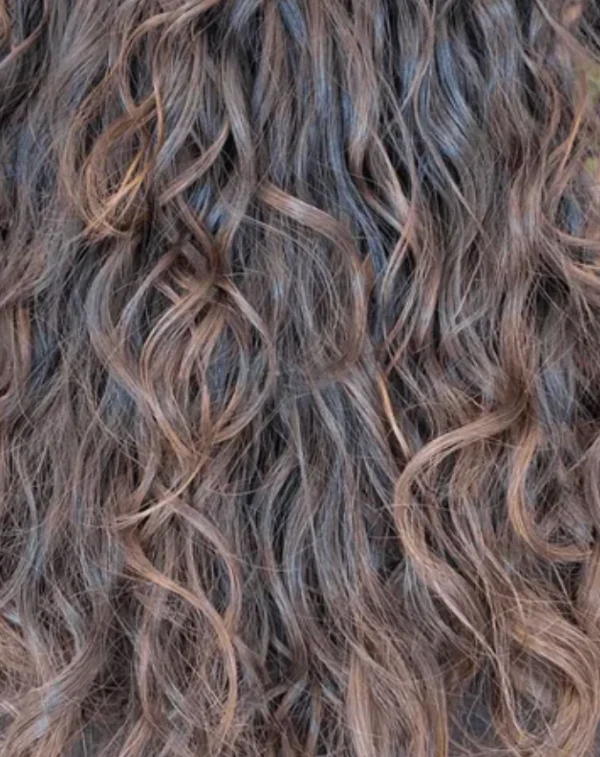 Routine capillaire pour cheveux de type 2A